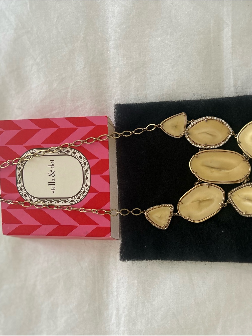 Stella & Dot Gold Necklace with Pale Yellow Resin Drops